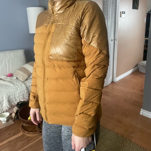 Stylish Gold and Tan Puffer Jacket - Picture 5 of 10
